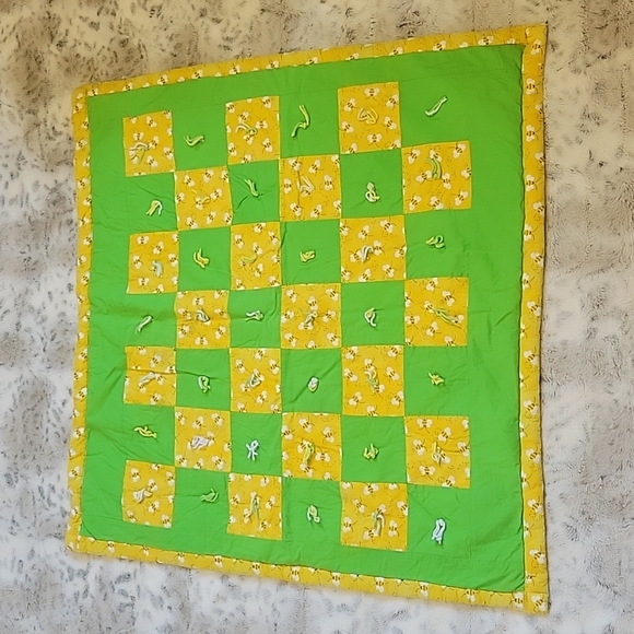 Reversible Bumblebee Baby Quilt - Picture 3 of 5